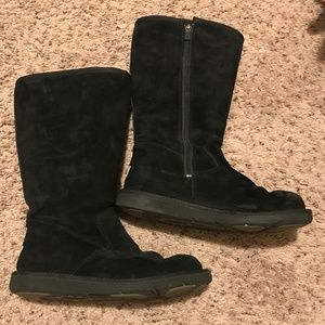 Tall black Kenly zip up uggs